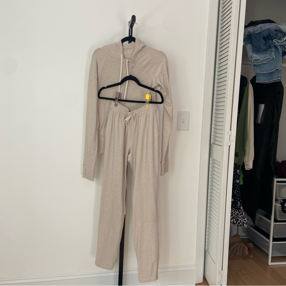 Outdoor Voices Cloudknit Set
